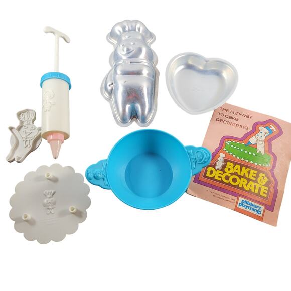 Pillsbury Doughboy 1975 Bake & Decorate Play Set Vintage Toys Molds, Dough Boy - Picture 1 of 16